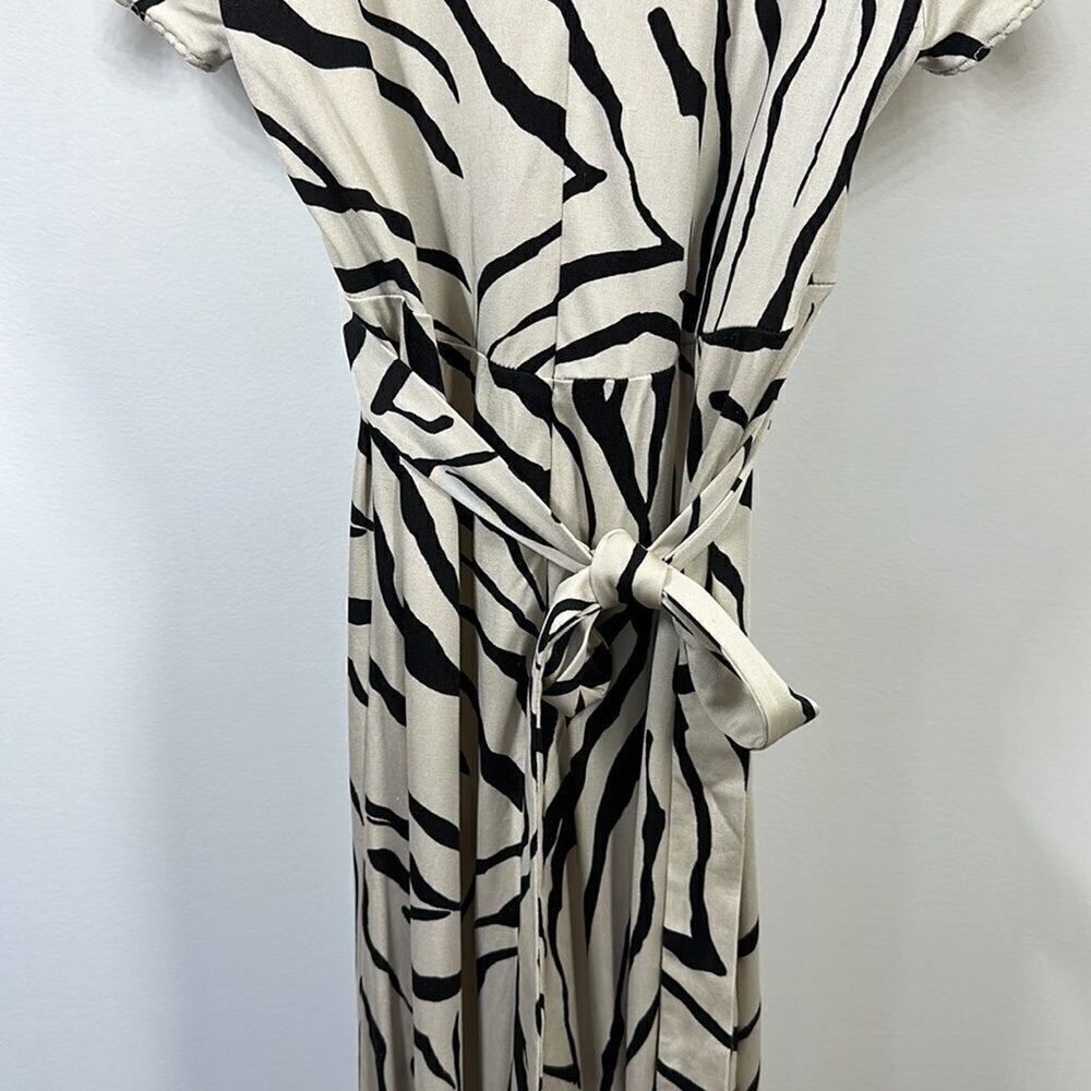 ELIE TAHARI Women’s Y2K Short Sleeve Zebra Print Jumpsuit Cream/Black Size XS - Picture 8 of 11
